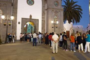 Ceremonia de Bajada del Santo Cristo de Telde (Reportaje de Antonio Alí y Francisco Javier Santana)